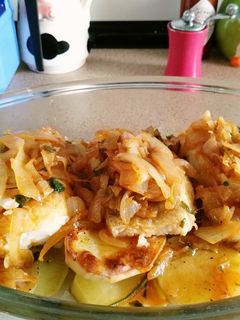 Una foto de Lomos de bacalao encebollado