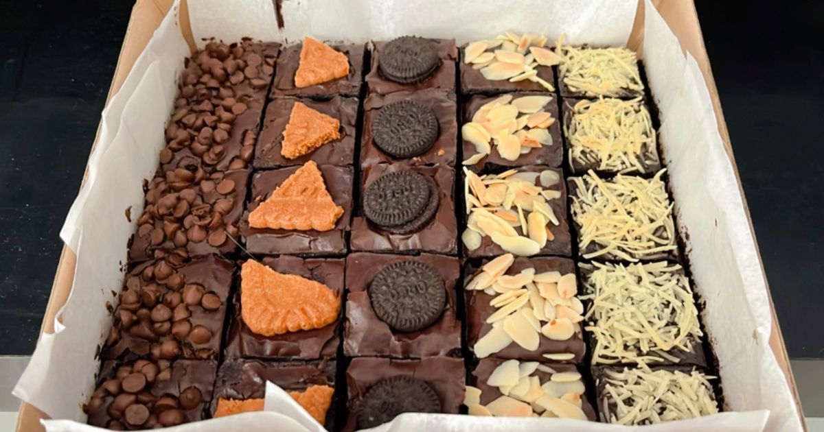 Fudgy Shinny Brownies