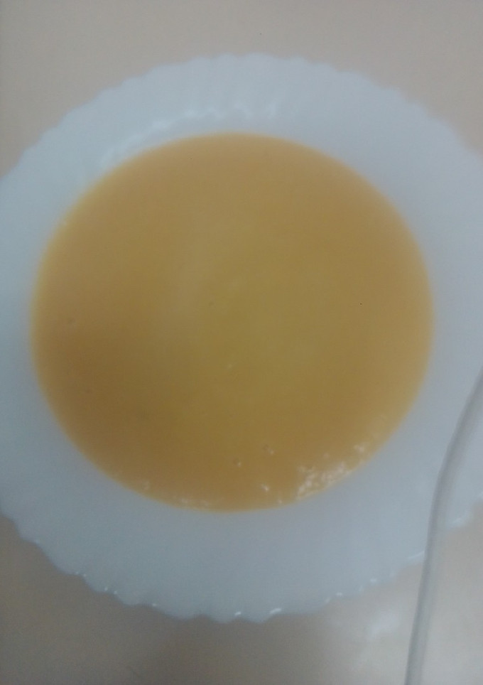 Una foto de Puré de calabacín y ajo puerro