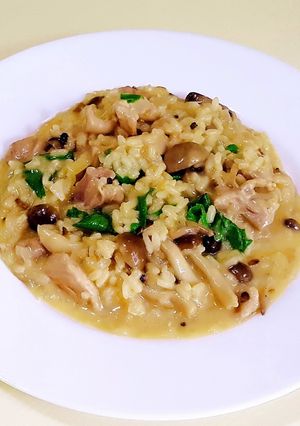 A picture of Chicken & Mushroom risotto.
