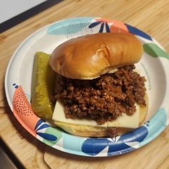 A picture of Sloppy Joe's.