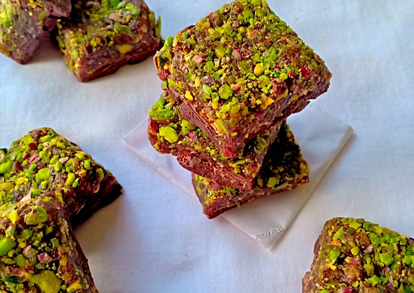 Vegan Pistachio Pumpkin Candy Bars