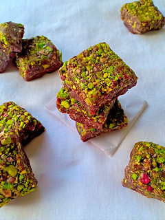A picture of Vegan Pistachio Pumpkin Candy Bars.