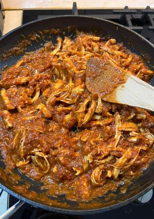 Tinga de pollo (csirkemell csili) recept fotója
