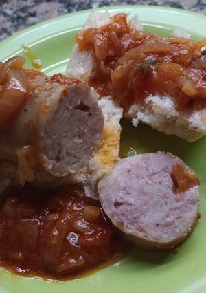 Una foto de Chorizos a la pomarola