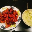 Buffalo nuggets con salsa de aguacate