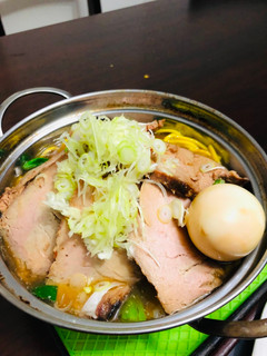 Una foto de Cerdo asado chino Char siew Japonés JYAQUIBUTA🇺🇾🇯🇵焼き豚