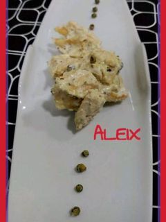 Una foto de Pechuga de pollo a la pimienta verde