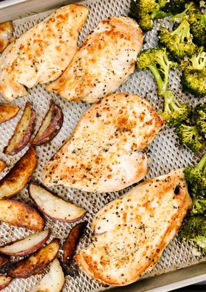 A picture of Chicken Sheet Pan Dinner.