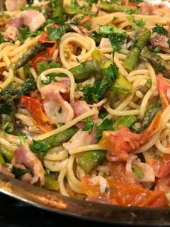A picture of Easy Creamy Bacon, Asparagus, Tomato Pasta with Boursin (or Cream Cheese).