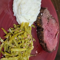 A picture of Beef tenderloin.