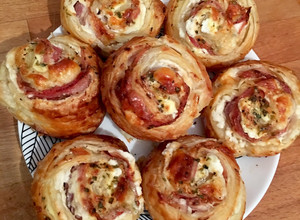 Foto principal de Rollitos de bacon, queso y philadelphia 🍕🥓🧀