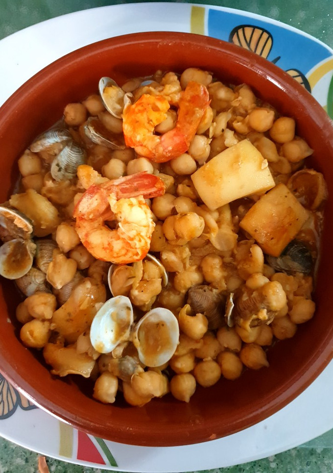 Una foto de Paella de garbanzos Imperio