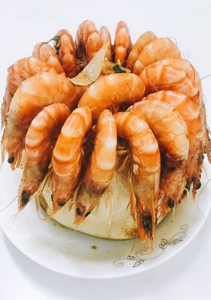 Hình của món Tôm hấp nước dừa.
