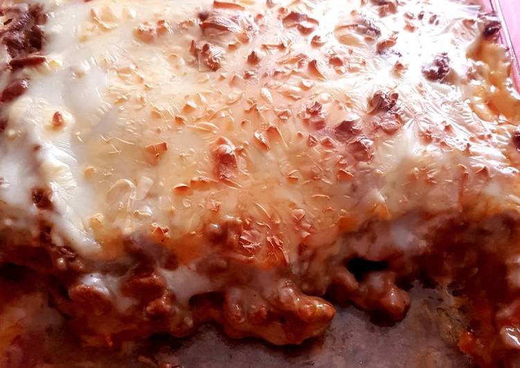 Baked beef with bechamel