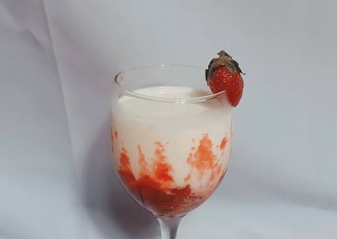 Resep Strawberry Milk Ala Korean, Lezat Sekali