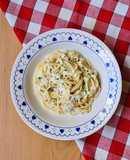 Pasta con crema de leche 🍝 Fideos secos a la crema con mozzarella, ajo y perejil🍝