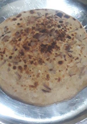 प्याज का पराठा (pyaz ka paratha recipe in Hindi) रेसिपी मुख्य फोटो