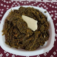A picture of Sarso ka saag.