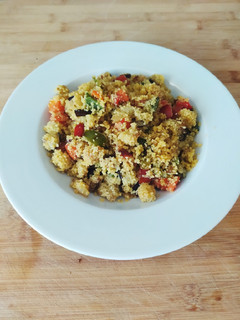 Una foto de Cous cous con verduras