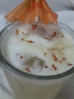 ठंडाई (Thandai recipe in hindi) रेसिपी मुख्य फोटो
