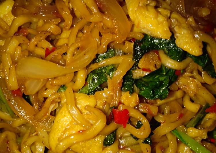 Resep Mie telor pedas Anti Gagal