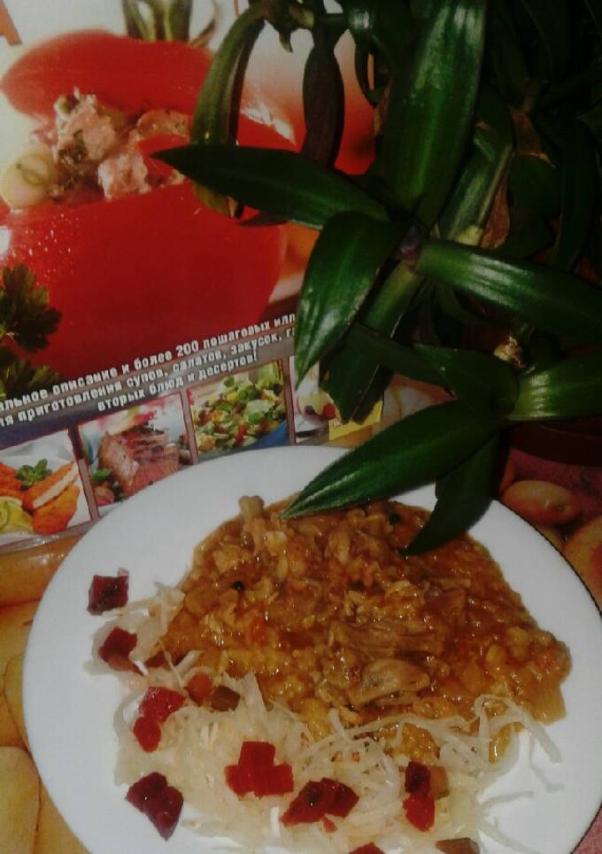 Рисовая каша с мясом и капустой
