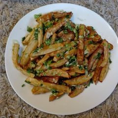 A picture of Garlic Chips.