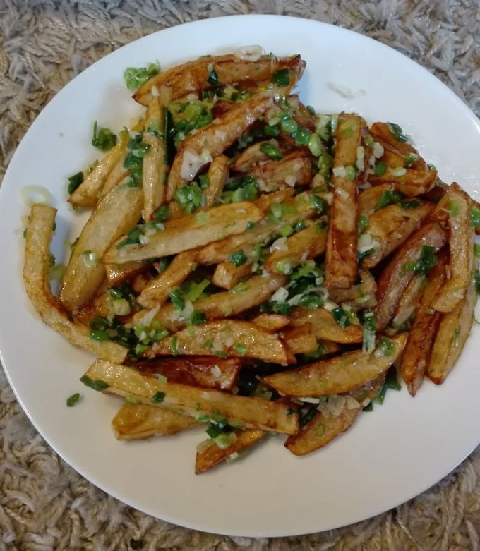 A picture of Garlic Chips.