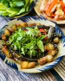 Cá Kèo Kho Ba Rọi Rau Răm