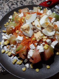 Una foto de Ensalada de Tomate rosado