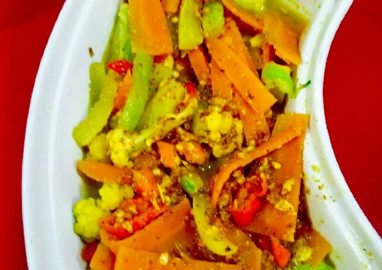 Sayur timun bumbu kuning