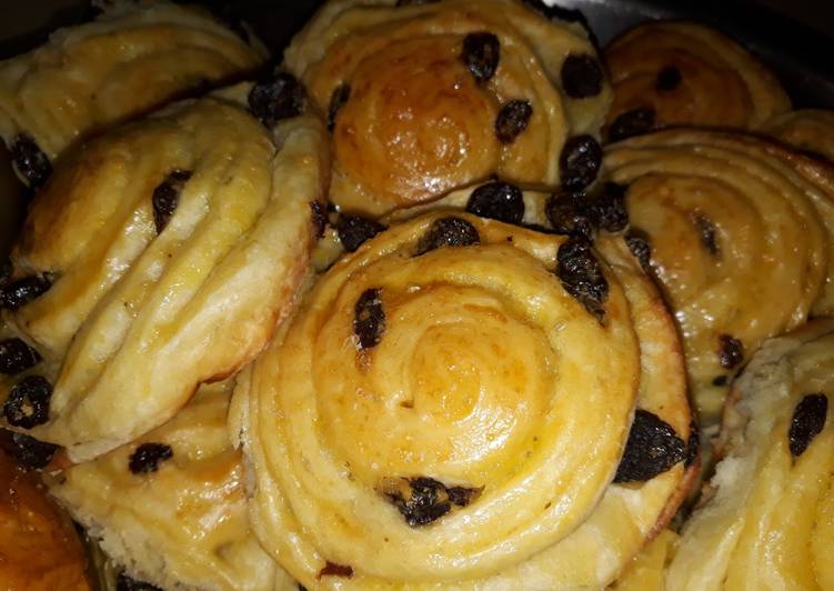 Facturas-Caracolas de hojaldre