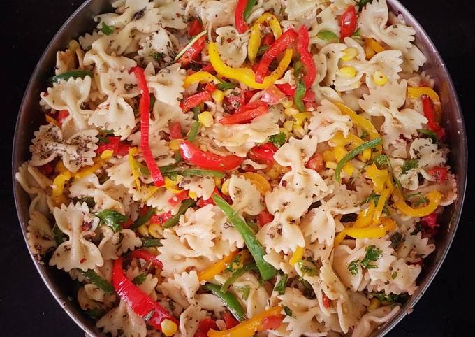 Recipe of Favorite Tri-Colour Tossed Pasta Salad