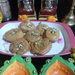 A picture of Balushahi.
