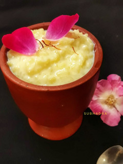 बनारसी खीर (Banarasi kheer recipe in hindi) रेसिपी मुख्य फोटो