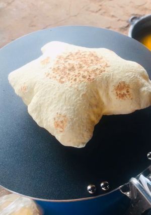 A picture of Naan bread.