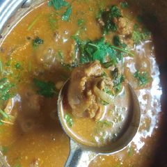 A picture of Chicken gravy.