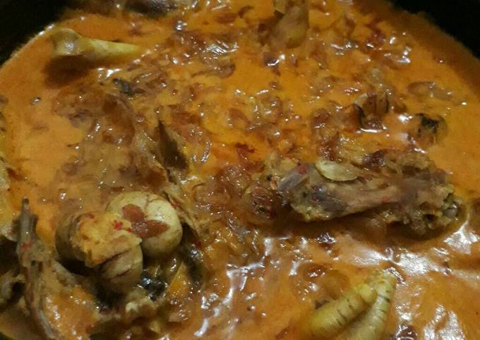 Ayam Kampung Bumbu Lembaran (Opor Pedas)