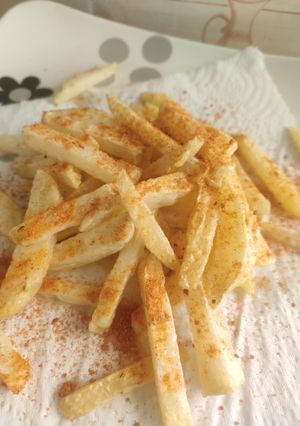 A picture of Peri peri French fries.