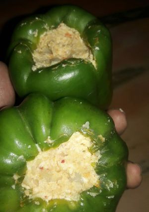 A picture of Cheesy Stuffed capsicum fry.