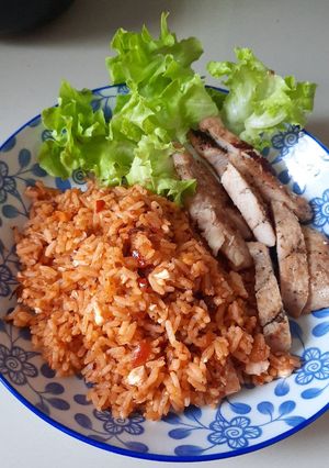 รูปของ ข้าวผัดน้ำพริกไข่เค็ม กับไก่ย่าง