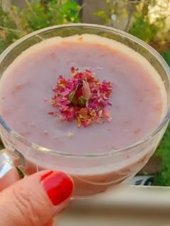 عکسی از دستور فرنی با پودر لبو و پودر گل سرخ 😋