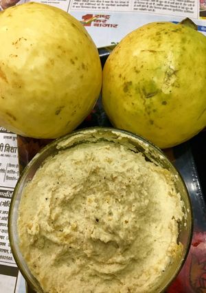 A picture of Guava chutney.