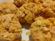 Una foto di uova corn flakes