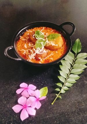 A picture of Bottle gourd kofta curry (lauki kofta curry 🍛).