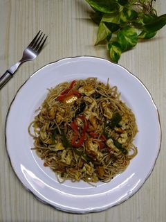 এগ চাউমিন (Egg Chow mein recipe in Bengali) রেসিপির প্রধান ছবি