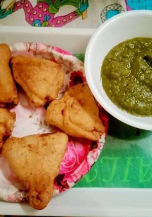 मिनी समोसा (mini samosa recipe in Hindi) रेसिपी मुख्य फोटो