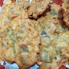 A picture of Crispy Pakoray (Fritters).