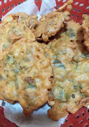 A picture of Crispy Pakoray (Fritters).